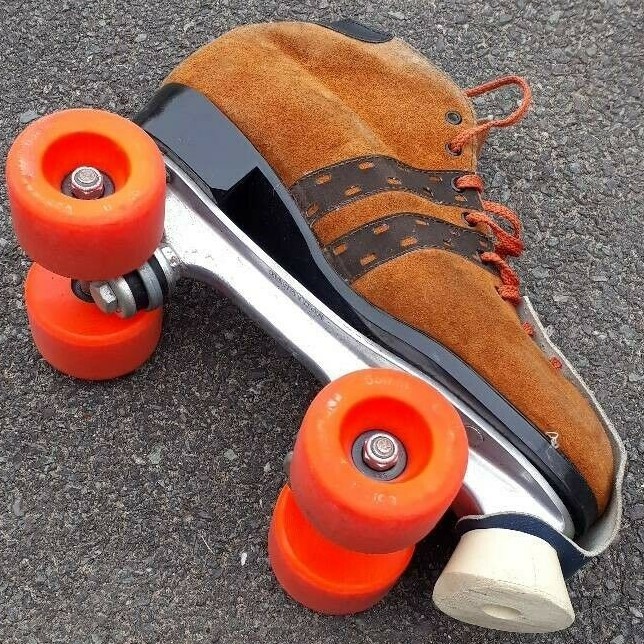 Banzai Free Wheeler Roller Skates